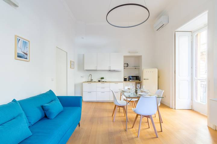 Appartamento vacanze per 5 persone, con Balcone a Napoli