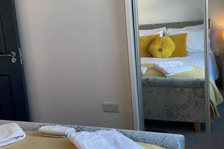 Ganze Wohnung, Spacious 2-bed Queens by Citygo in Belfast, Grafschaft Antrim