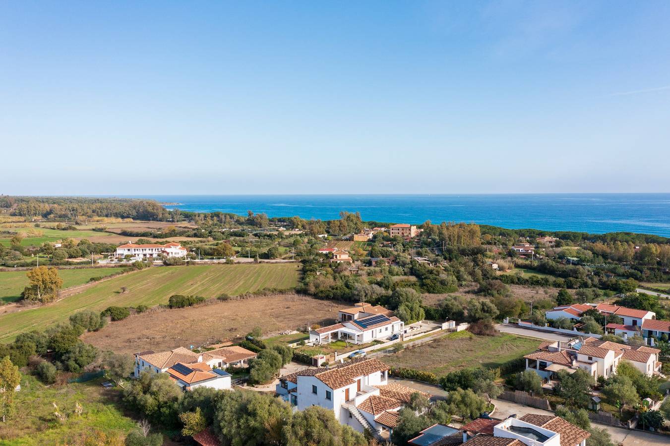 Maison de vacances "Giorgio Holiday" avec vue sur la mer, 2 terrasses privées & Wi-Fi in Torre di Bari, Province de Ogliastra