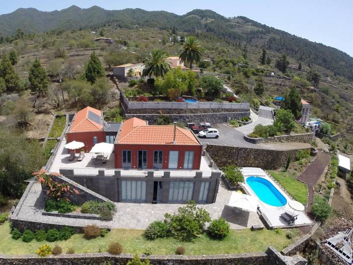 Finca für 8 Personen, mit Pool und Terrasse sowie Garten in Tijarafe