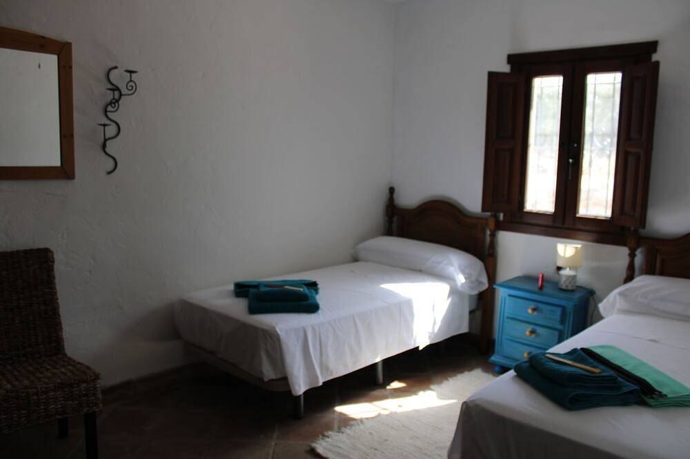 Traditional Spanish cortijo with private pool and amazing views in Ventorros de San José, Loja
