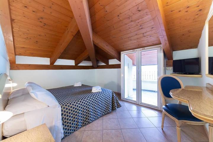 Location de vacances pour 2 personnes, avec vue et terrasse, animaux acceptés à Rimini - 4