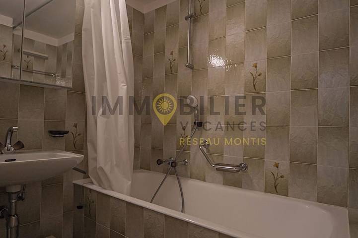 Ganze Wohnung, 2 pièces agréable et confortable, rez-de-chaussée/jardin, d'une petite résidence au centre de Chando in Chandolin, Anniviers