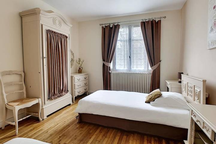 Location de vacances pour 6 personnes, avec terrasse et jardin à Évran - 3