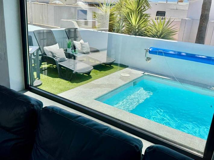Chalet para 4 personas, con vistas y piscina además de jardín y vistas al lago en Lanzarote - 2