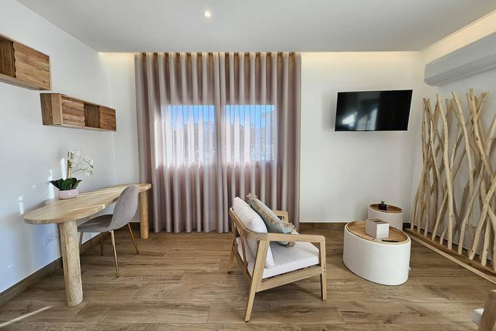 Ganzes Studio, Studio für 2 Personen mit Garten in Marinha Grande, Leiria District
