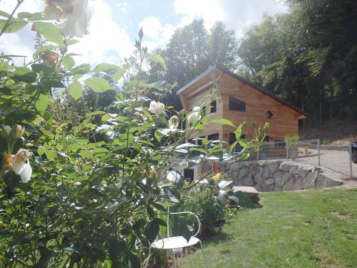 Location de vacances pour 6 personnes, avec jacuzzi et jardin à Saint-Bresson - 2