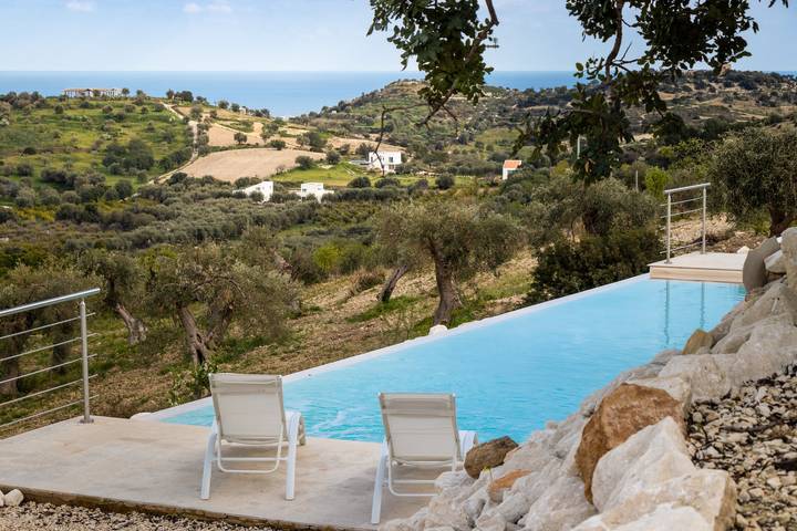 Gîte pour 4 personnes, avec Balcon ainsi que Piscine et Vue à Noto - 4