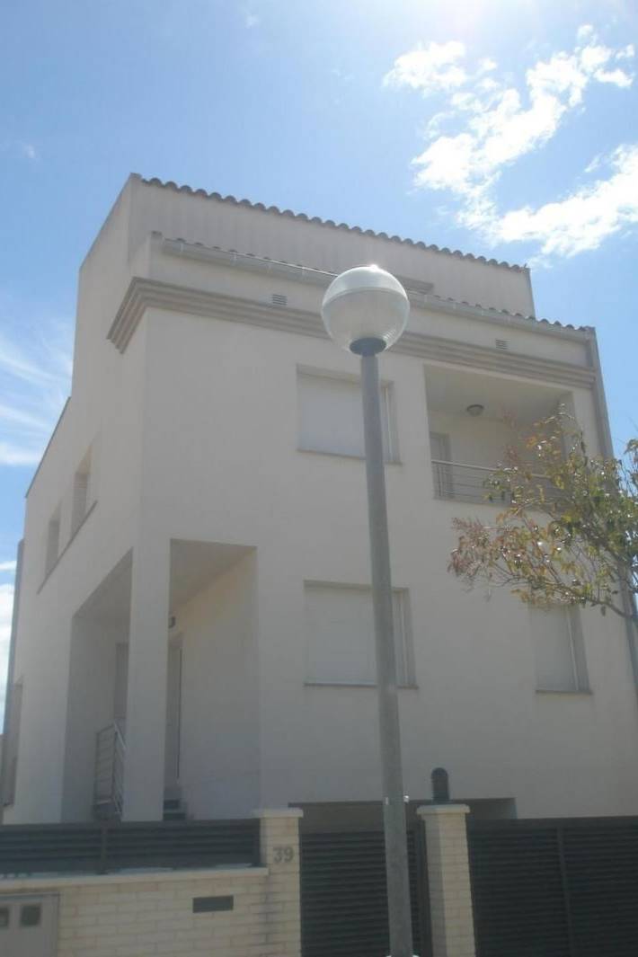 Location de vacances pour 10 personnes, avec piscine ainsi que jardin et balcon à Sant Carles de la Ràpita - 3