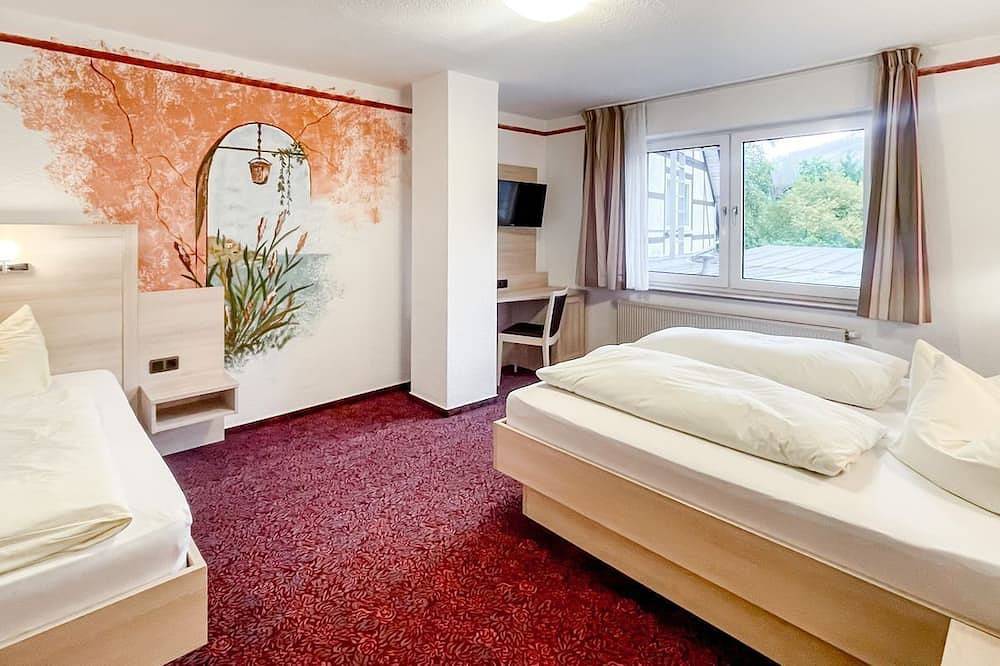 Komfortables und vielseitiges Zimmer –Perfekt für Erholung, Arbeit und Austausch in Züschen, Winterberg