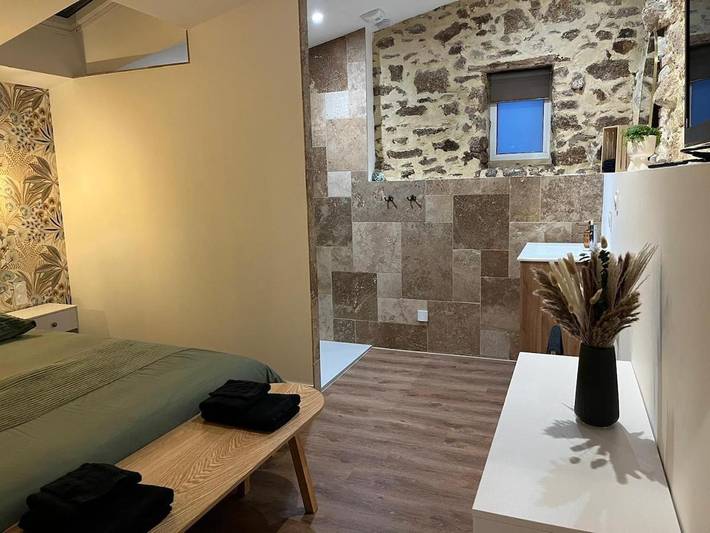 Location de vacances pour 2 personnes, avec terrasse et jacuzzi dans Le Puy-Saint-Bonnet - 3