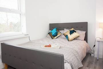 Apartment for 6 People in Exeter, Devon, Photo 1