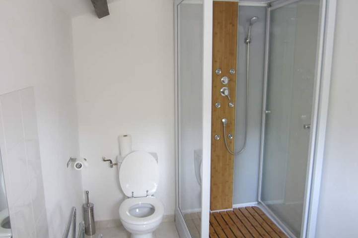 Location de vacances pour 2 personnes, avec piscine et jardin, animaux acceptés à Cornillon - 3