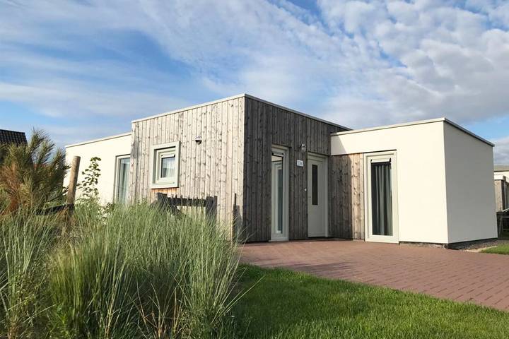 Bungalow voor 6 personen, met terras en tuin in Zeeuws-Vlaanderen