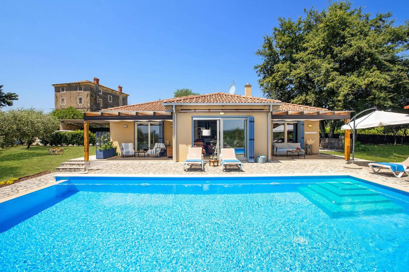 Villa Principe by Villa Plus in Grožnjan, Općina Grožnjan