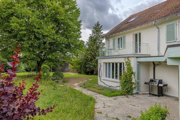 Ferienhaus für 9 Personen, mit Balkon und Garten sowie Sauna in Rot am See