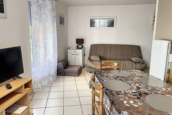 Apartamento entero, Estudio cerca de la playa y del centro, con wifi y parking in Saint-Pair-sur-Mer, Côte de la Déroute