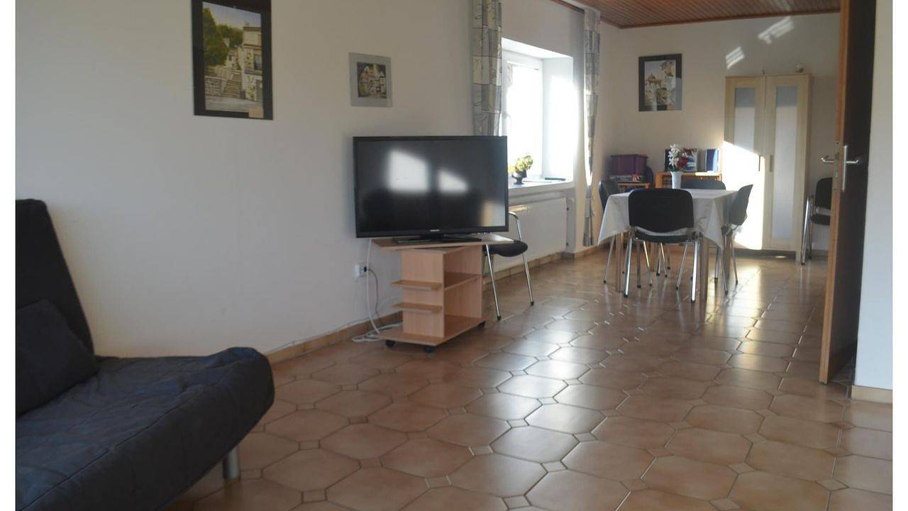 Ganze Ferienwohnung, Ferienwohnung für 6 Personen (90 m²) in Homberg (Efze) in Homberg, Knüllgebirge