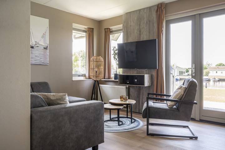 Rcn de Potten — Ferienhaus de Tjalk in Friesland