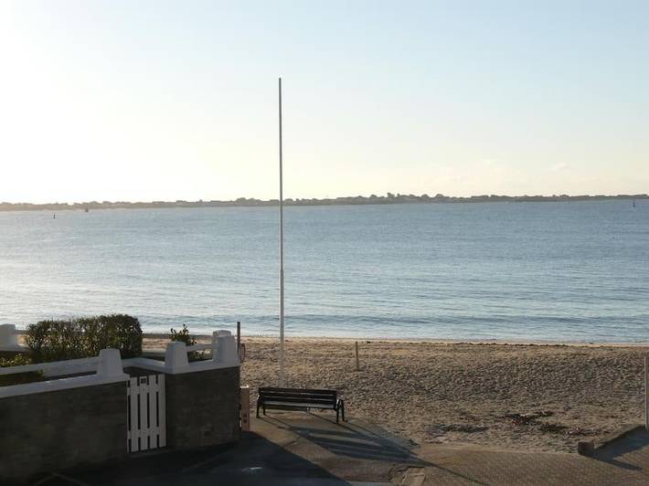 Gîte pour 3 personnes, avec terrasse, animaux acceptés dans Office De Tourisme De Larmor Plage