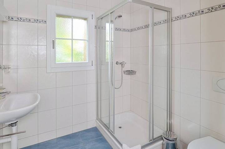 Geheel appartement, CityChalet Appartement/Fewo Silberdistel**** in Interlaken, Meer van Thun
