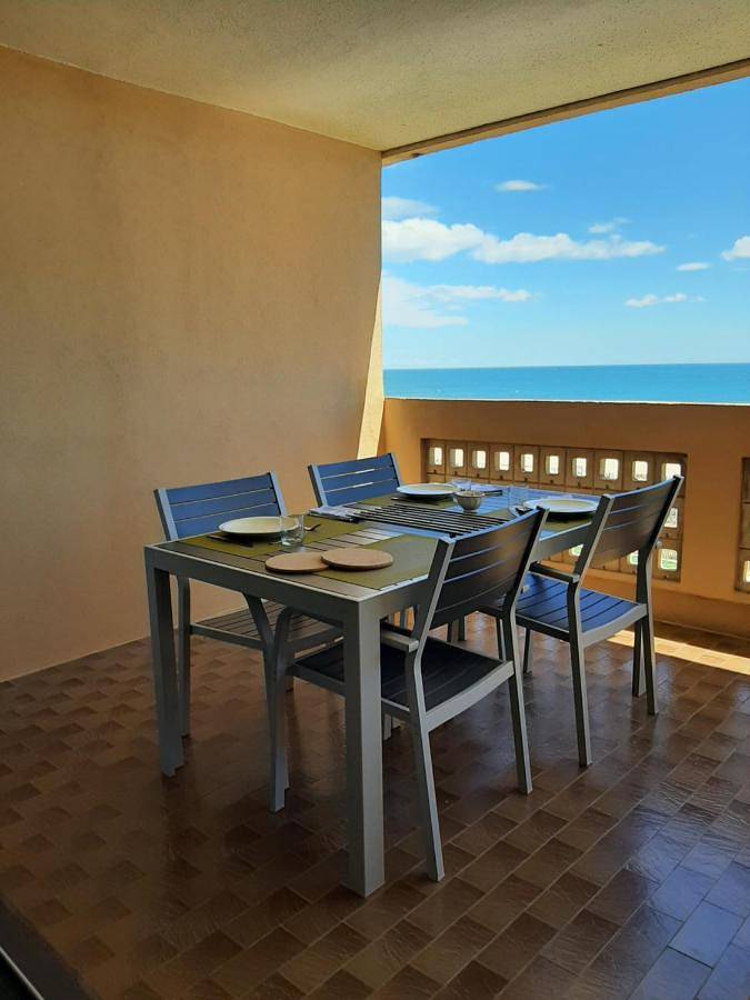 Gîte pour 4 personnes, avec terrasse ainsi que piscine et vue, animaux acceptés dans Plage Lydia - 2