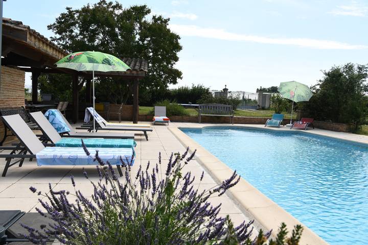 Gîte Le Parc de Gouts – Großes Anwesen mit beheiztem Pool und privatem Teich in Aiguillon in Aiguillon, Quercy