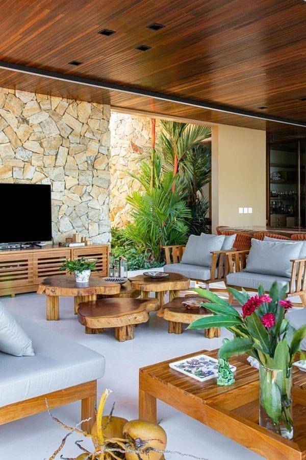 Casas e apartamentos de temporada para 4 pessoas, com piscina e vista e ainda jardim em Maresias