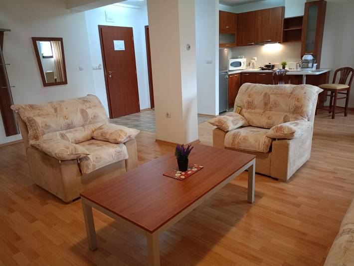 Apartamento para 4 personas, con vistas y balcón en Región de Bansko