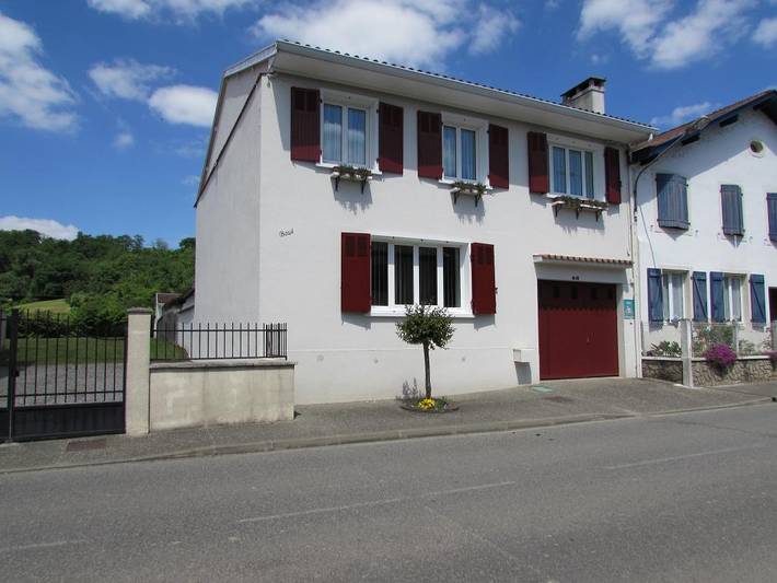 Gîte pour 8 personnes, avec piscine et jardin à Sorde-l'Abbaye