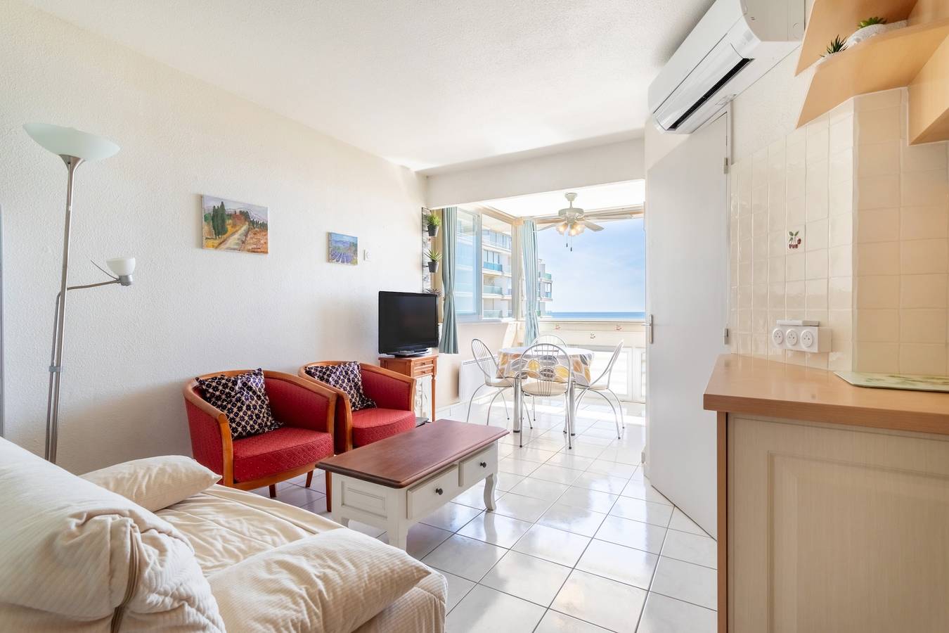 Appartamento intero, Appartamento 'Appartement Canet Plage Front Mer' con vista mare, terrazza privata e aria condizionata in Canet-en-Roussillon, Côte d'Améthyste