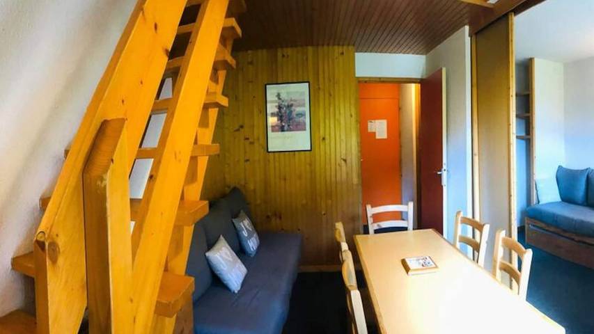 Gîte pour 7 personnes, avec balcon dans Station De Montalbert