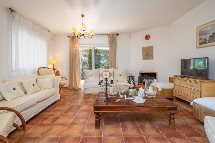 Casa rural para 6 personas, con balcón y jardín, Se admiten mascotas en Calonge - 4