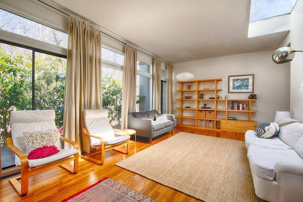 Lichtdurchfluteter Architekt entwarf ein modernistisches Haus in Noyack, Hamptons