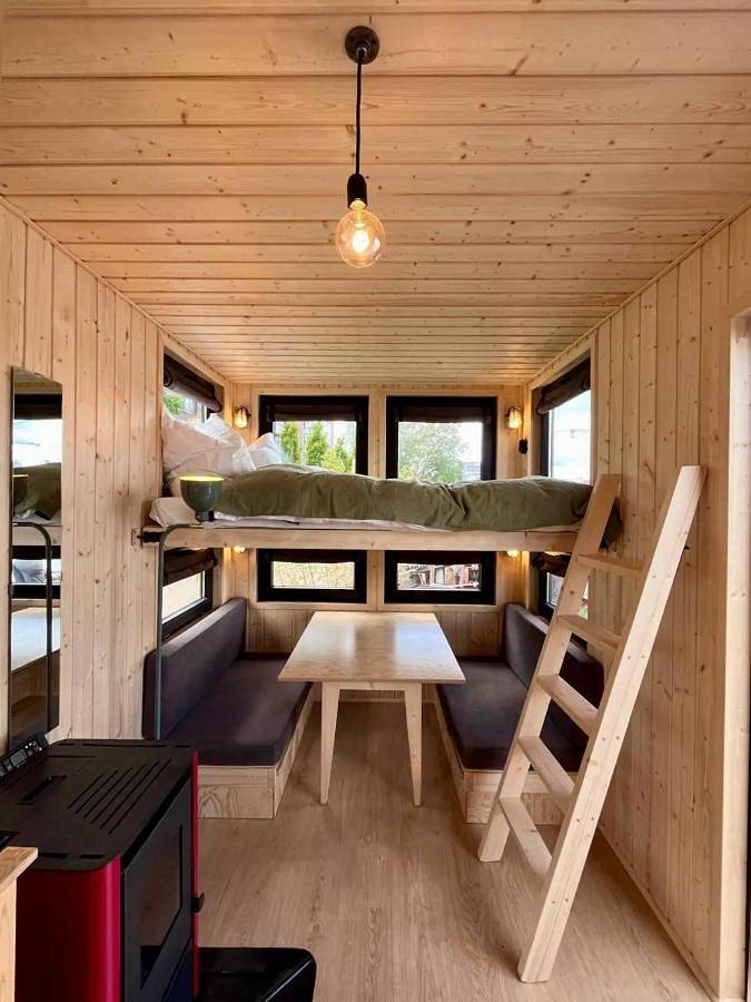 Boot für 2 Personen, mit Terrasse und Seeblick sowie Ausblick in Berlin