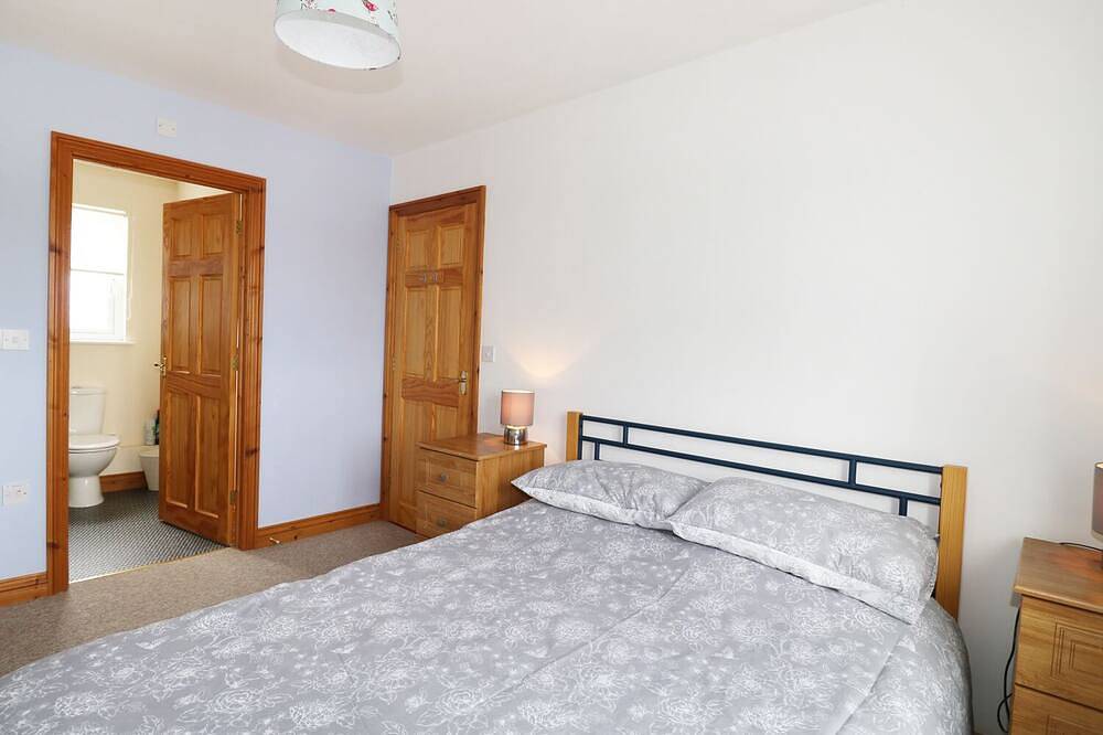 Jacks Mews, pet friendly, country holiday cottage in Tintagel in Tintagel, Pentire Point - Widemouth