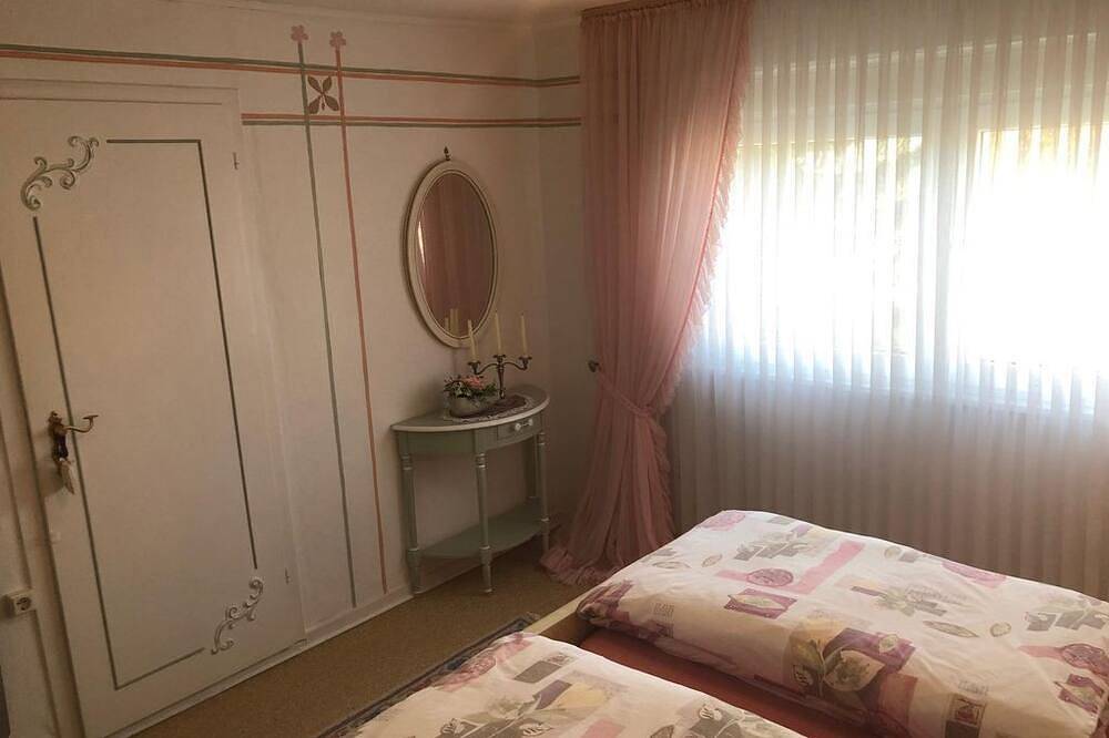 Ganze Wohnung, Ferienwohnung Ortmann - 4-Bettwohnung in Steinen (Westerwald), Westerwald