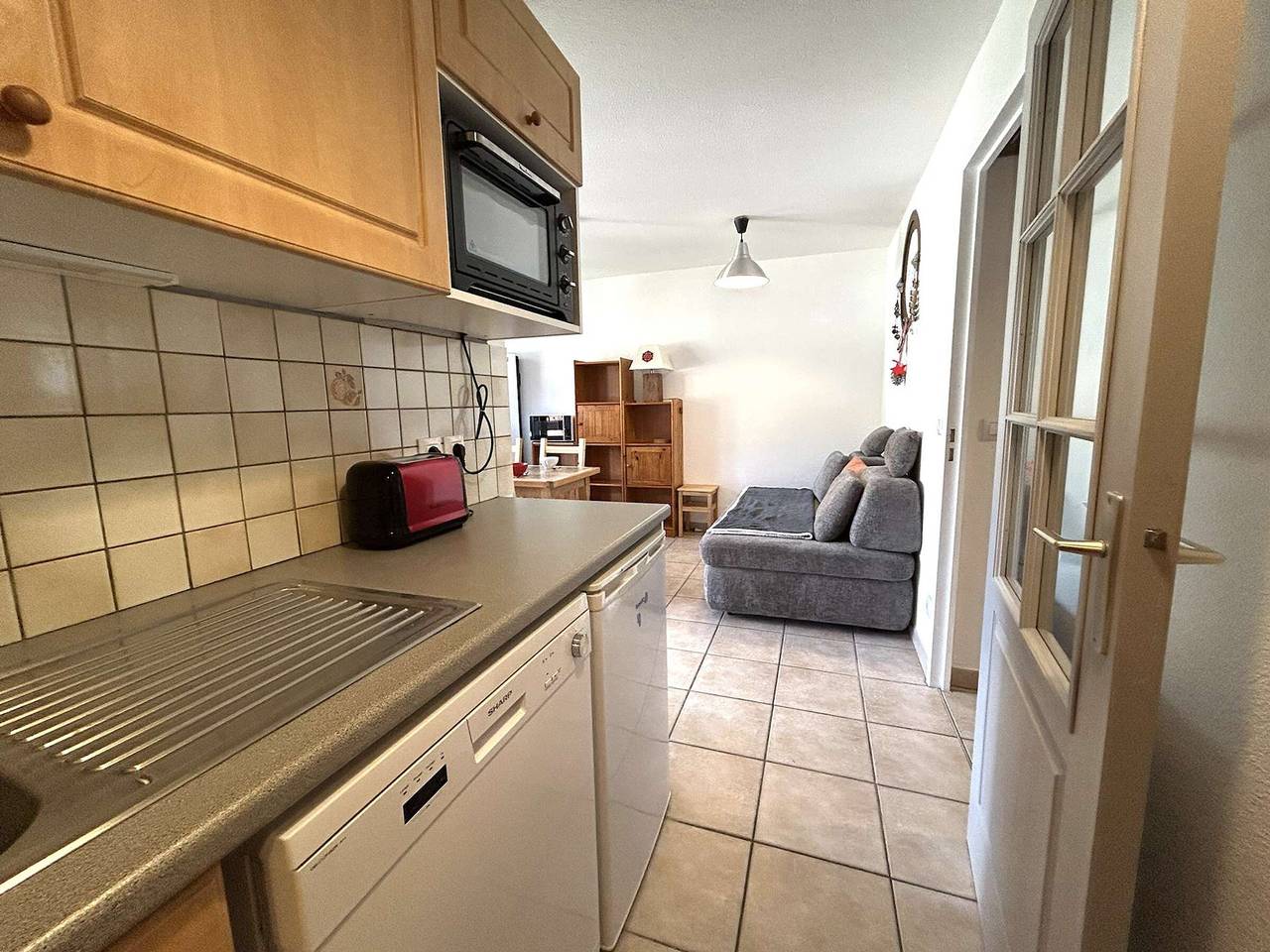 Entire apartment, Cozy 2-Room Apartment for 6, Near Slopes & Amenities, La Salle-les-Alpes in La Salle-les-Alpes, Serre Chevalier