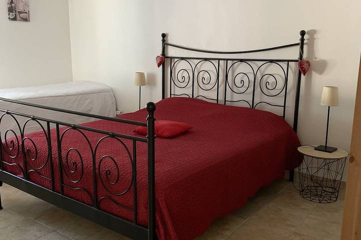 Location de vacances pour 5 personnes, avec piscine à Roche-Saint-Secret-Béconne - 2