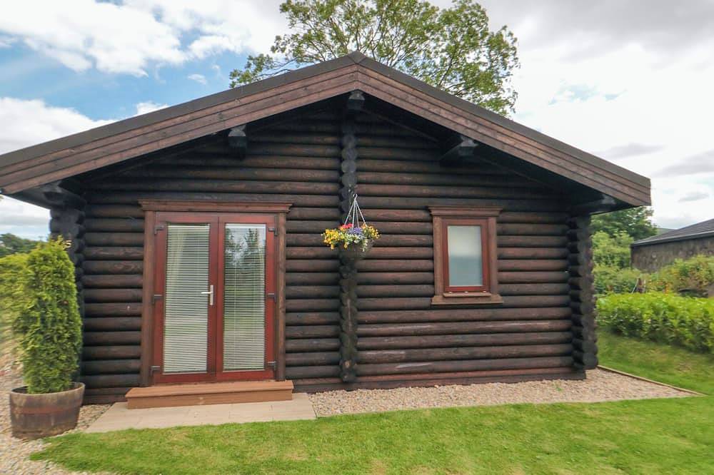 Baysdale Lodge 5, family friendly, with hot tub in Stokesley in North York Moors National Park