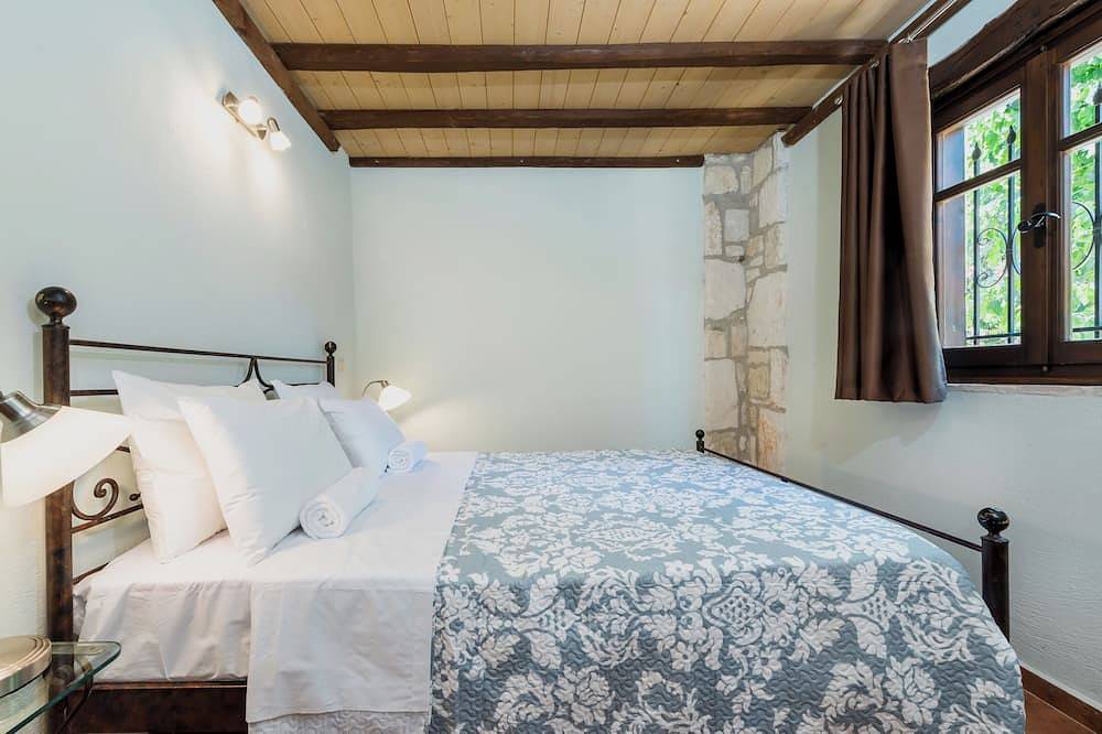 Villa en Pierre 2 Chambres Leeda avec Piscine Privée in Lithakia, Laganas