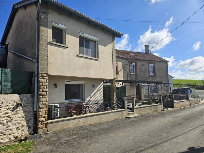 Gîte pour 2 personnes, avec terrasse à Saint-Cirgue