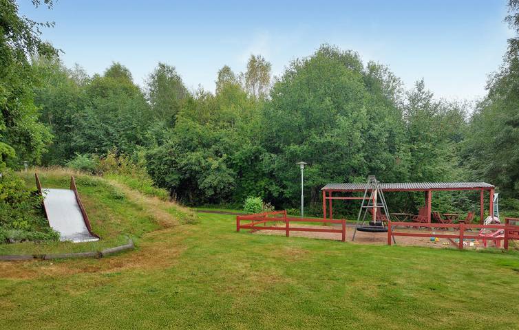Ganze Ferienwohnung, Ferienwohnung für 5 Personen mit Terrasse in Hylte, Halland