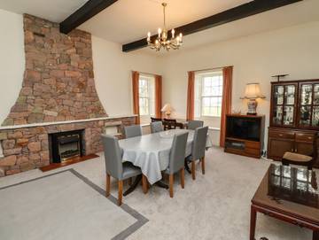 Holiday Home for 8 People in Bamburgh, Northumberland Coast, Photo 2