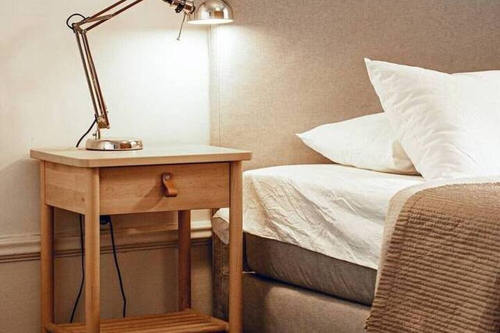 Ganze Wohnung, Design Flat Right on Nytorget, Park View in Stockholm, Schwedische Ostsee