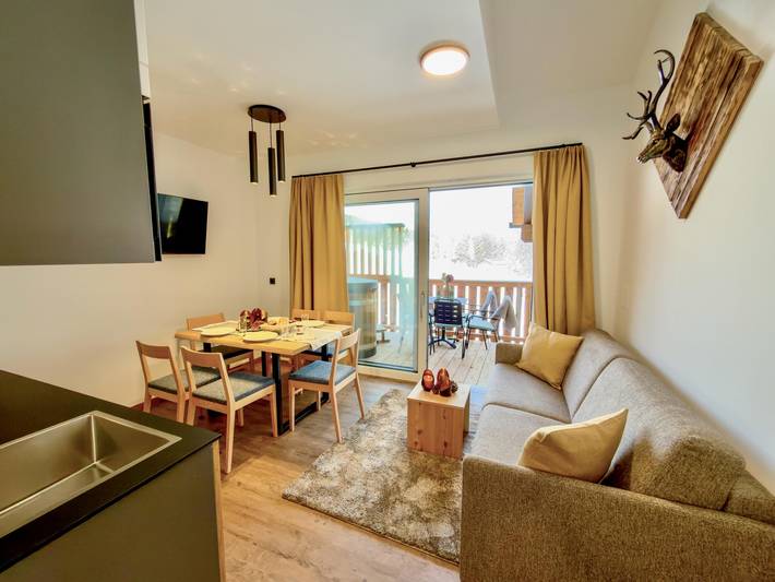 Ferienwohnung für 6 Personen, mit Whirlpool und Terrasse sowie Sauna in Weißpriach