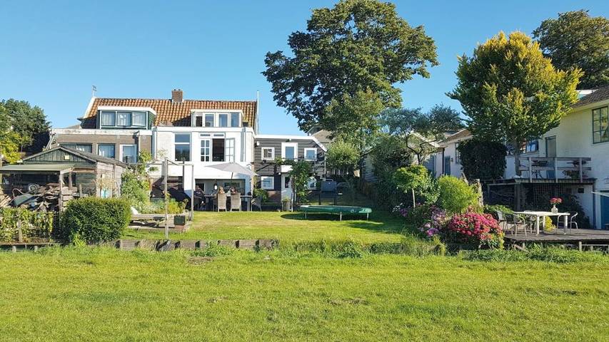 Vakantiewoning voor 2 personen, with Balkon and Terras as well as Tuin and Uitzicht in Edam