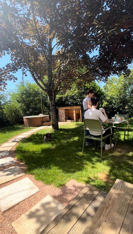 Location de vacances pour 2 personnes, avec piscine et terrasse ainsi que jardin et vue à Lissac-et-Mouret - 3