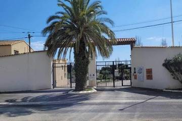 Location de vacances pour 4 personnes, avec terrasse et piscine, animaux acceptés à Vic-la-Gardiole