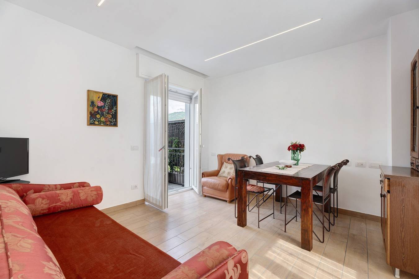 Casa vacanze 'Lago Vicky' con vista lago, terrazza privata e Wi-Fi in Omegna, Lago d'Orta